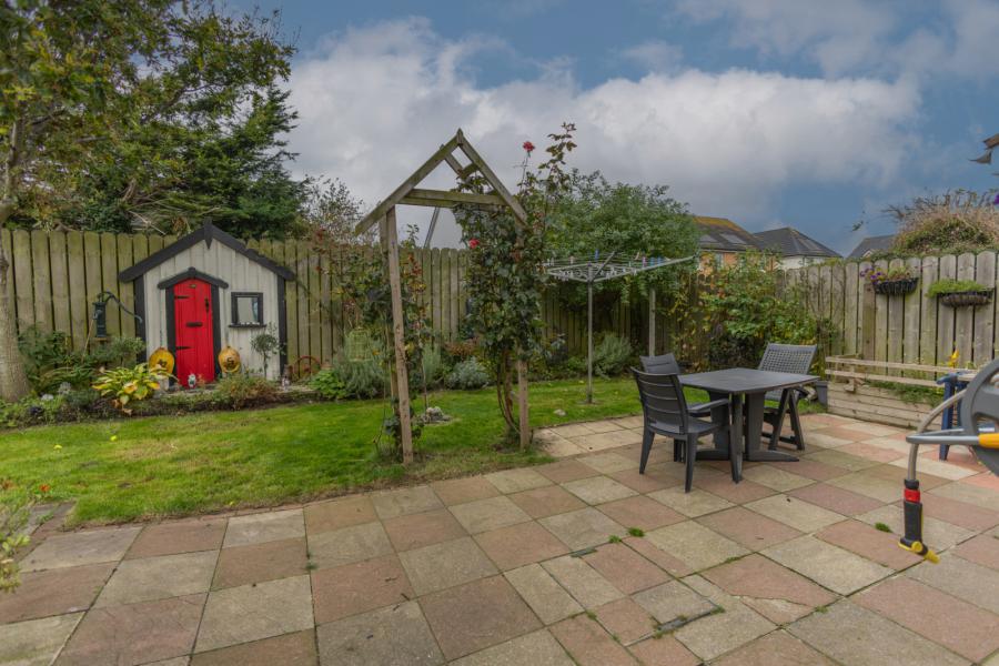 32 Corrigs Avenue