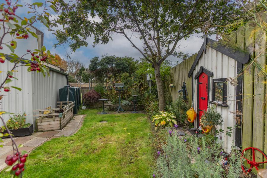 32 Corrigs Avenue