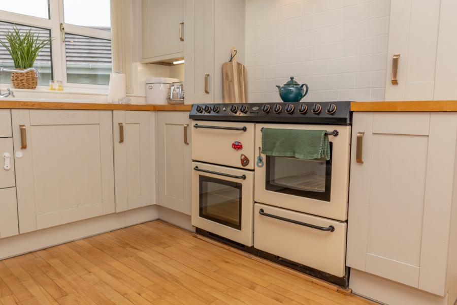 37 Old Railway Close