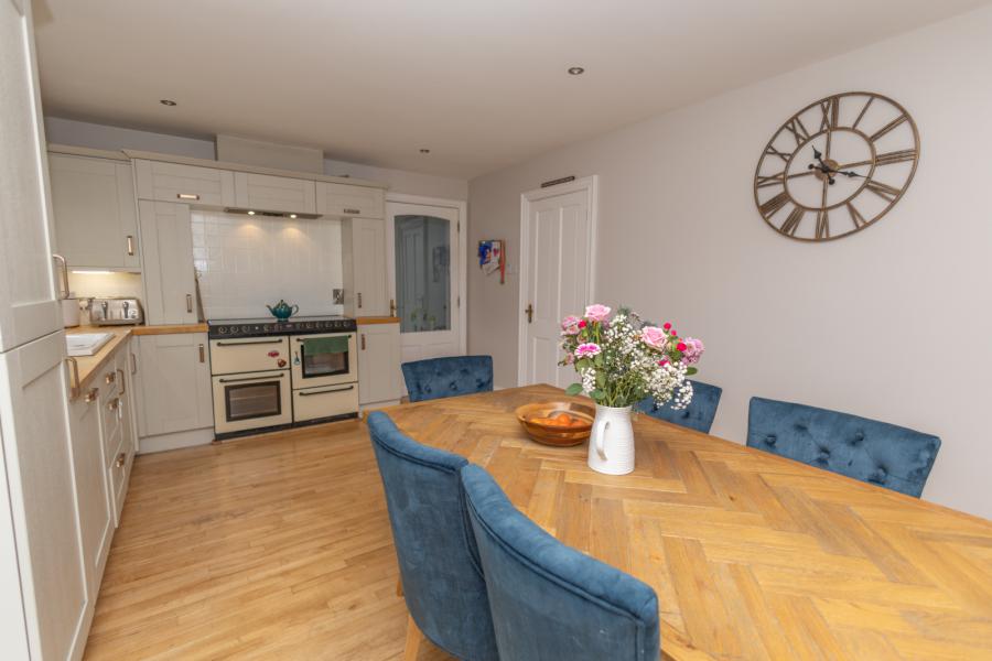 37 Old Railway Close