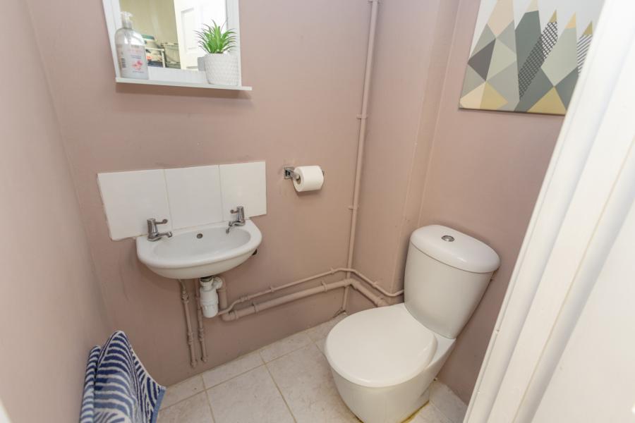 37 Old Railway Close