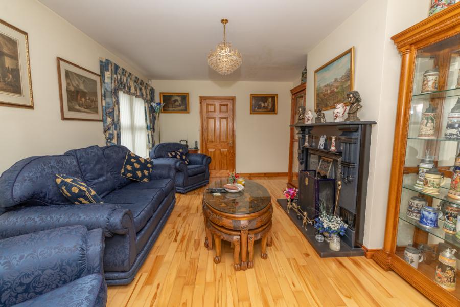 2 Burrenbridge Close