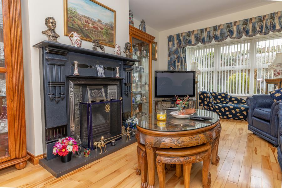 2 Burrenbridge Close
