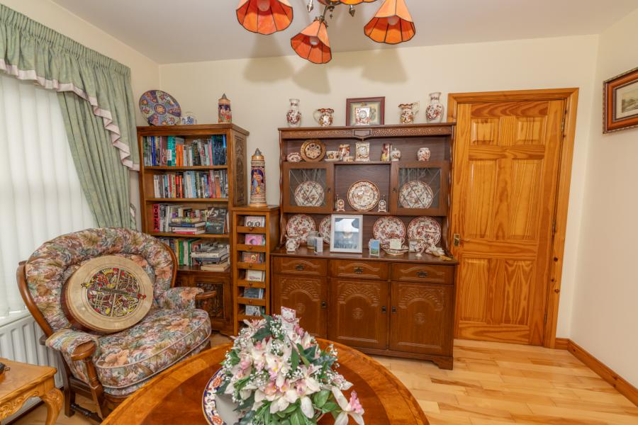 2 Burrenbridge Close