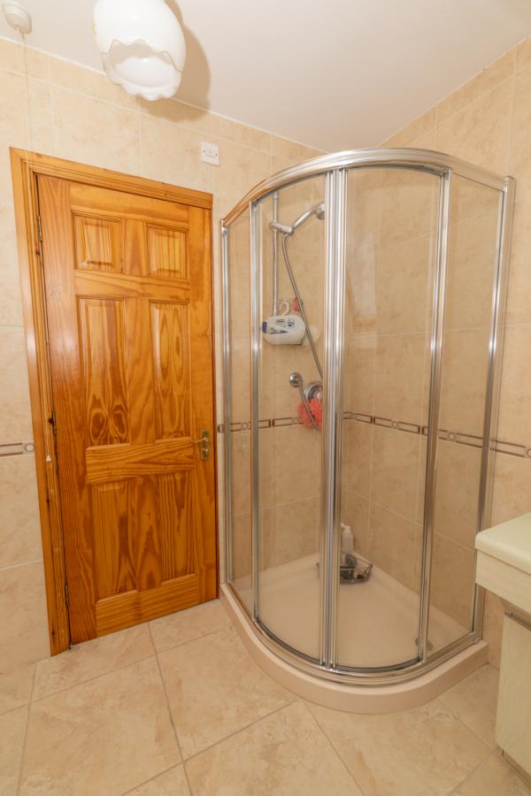 2 Burrenbridge Close