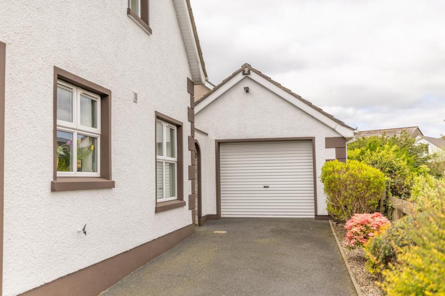 2 Burrenbridge Close