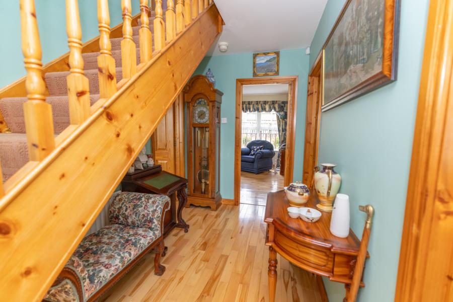 2 Burrenbridge Close