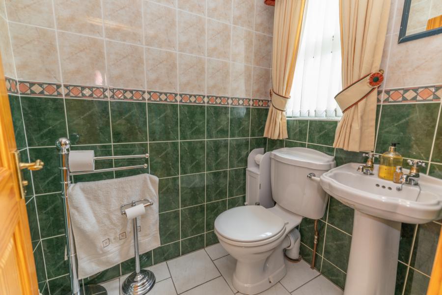 2 Burrenbridge Close