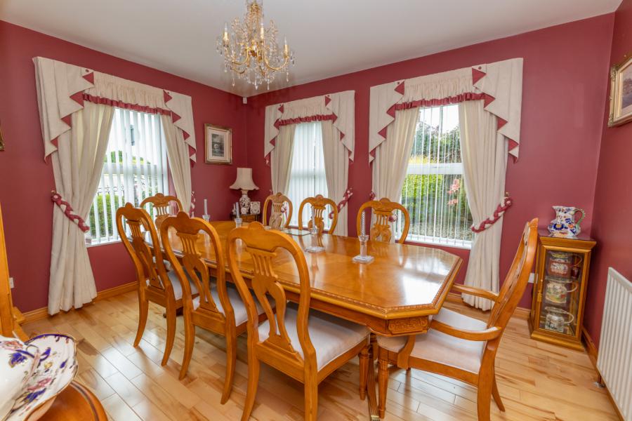 2 Burrenbridge Close