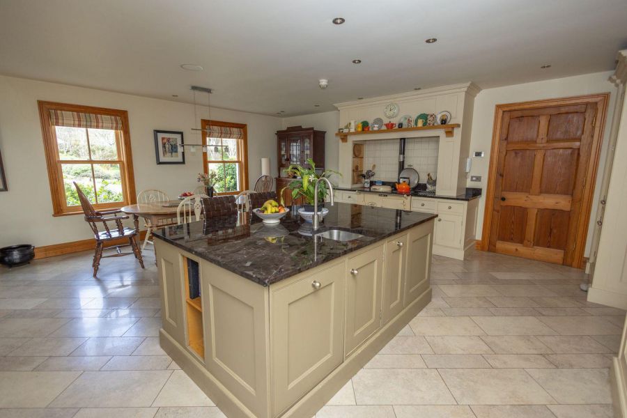 Little Haven, Moneydarragh More Oldtown Road