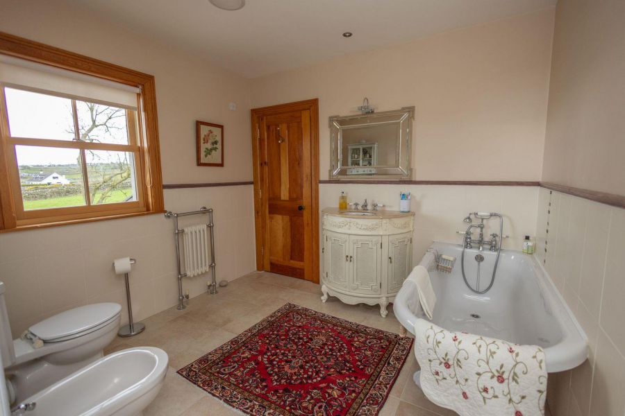 Little Haven, Moneydarragh More Oldtown Road