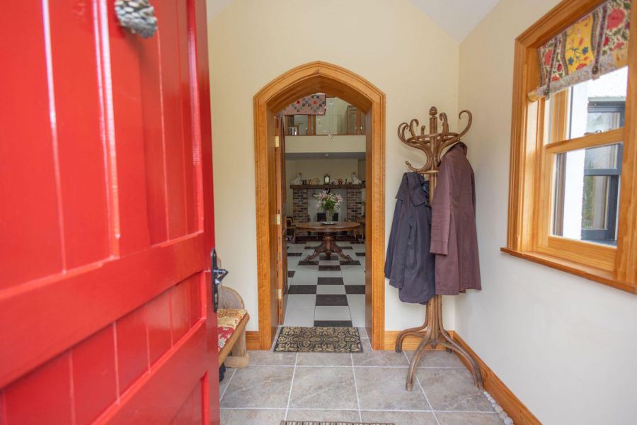 Little Haven, Moneydarragh More Oldtown Road