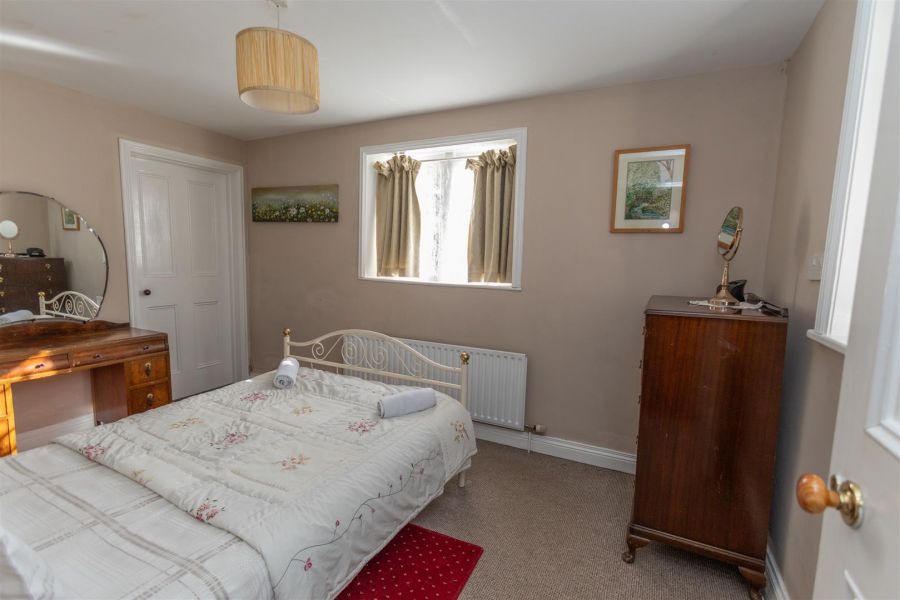 White Gate Lodge, 38 Hilltown Road