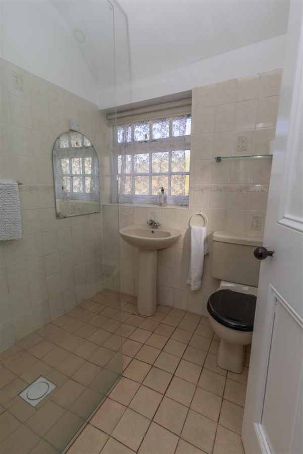 White Gate Lodge, 38 Hilltown Road