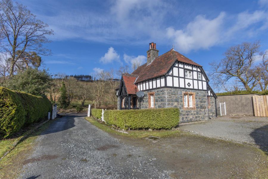 White Gate Lodge, 38 Hilltown Road