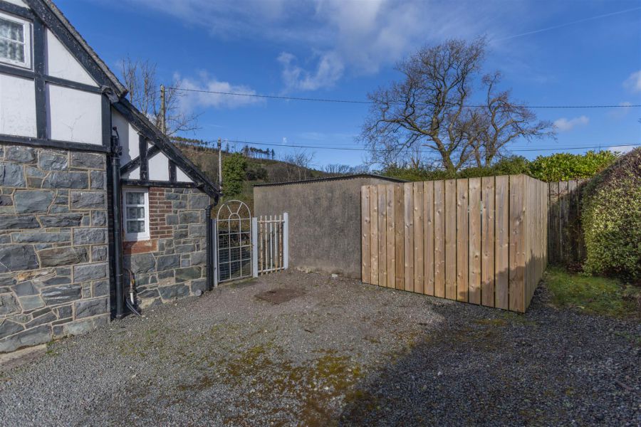 White Gate Lodge, 38 Hilltown Road