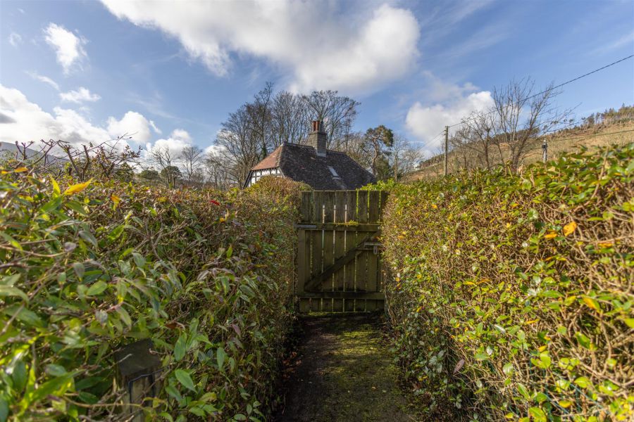 White Gate Lodge, 38 Hilltown Road