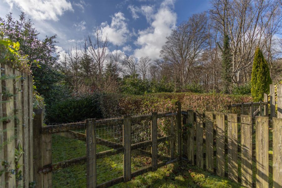 White Gate Lodge, 38 Hilltown Road