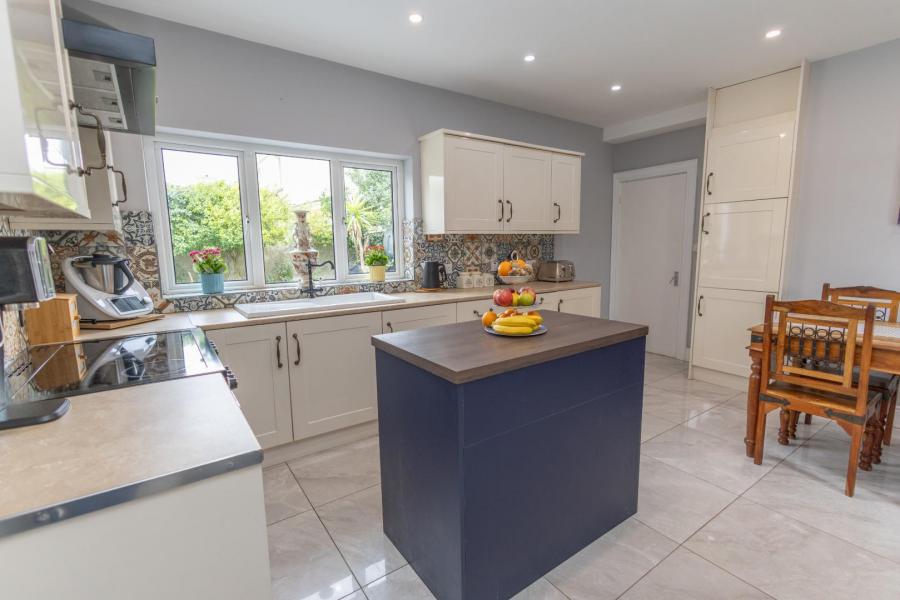 68 Manse Road 68 Manse Road