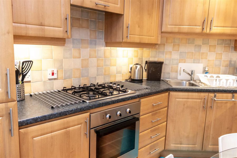 24 Lawnfield Grove