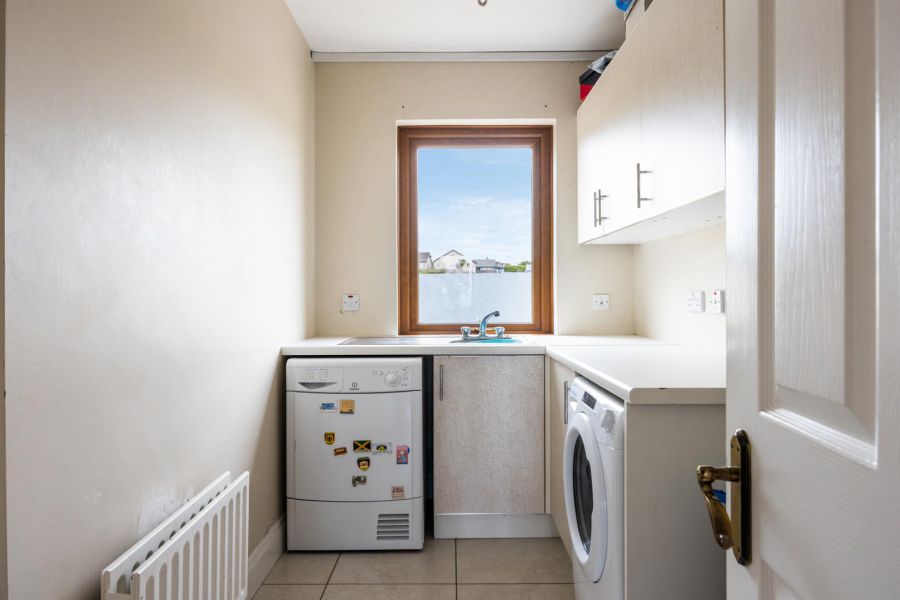 Waters Edge, 20 Pats Road