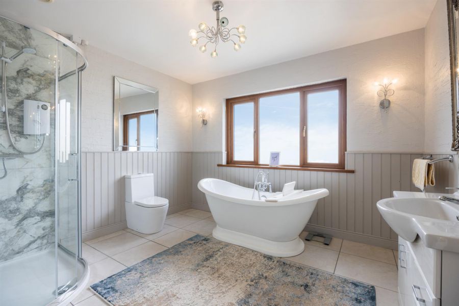 Waters Edge, 20 Pats Road