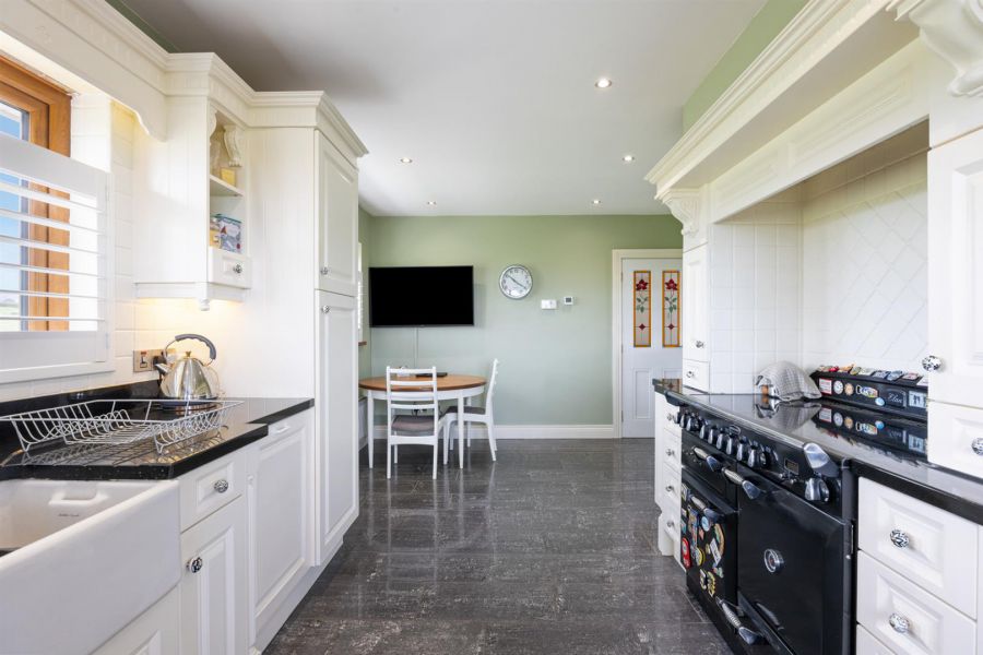 Waters Edge, 20 Pats Road