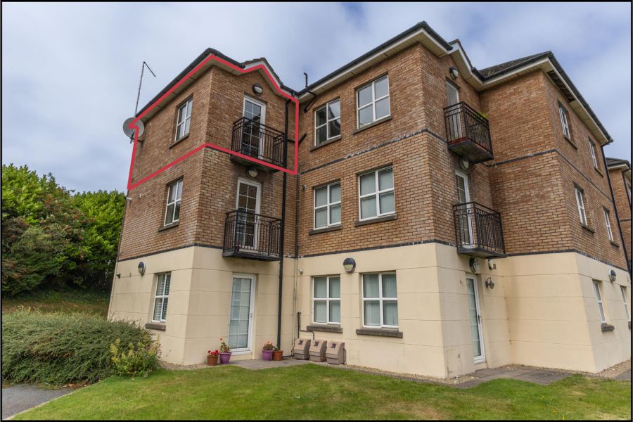 23 Lawnfield Grove