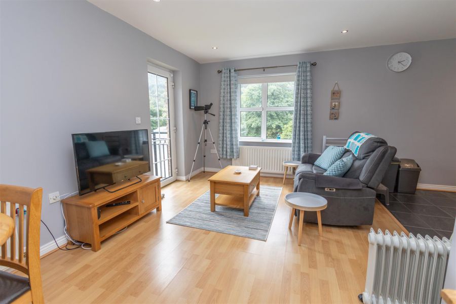 23 Lawnfield Grove