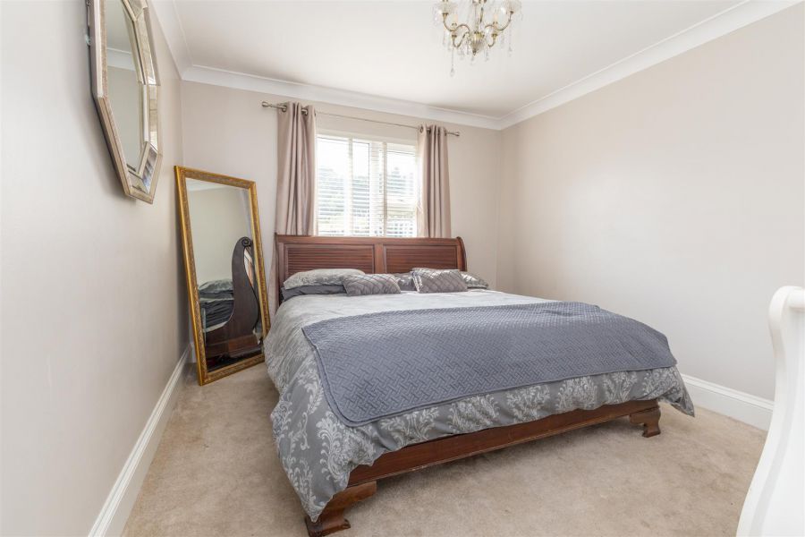 76 Bryansford Road