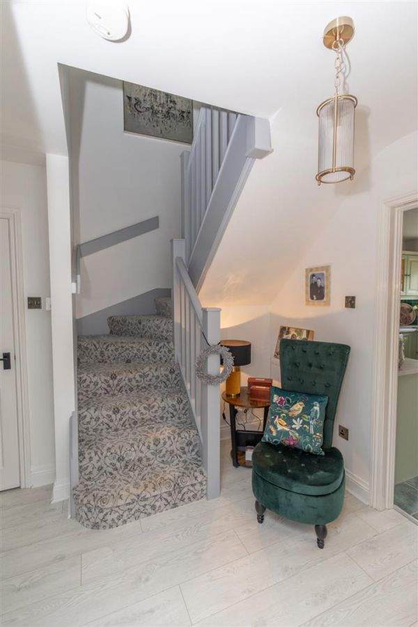 2 The Close Strathern Manor